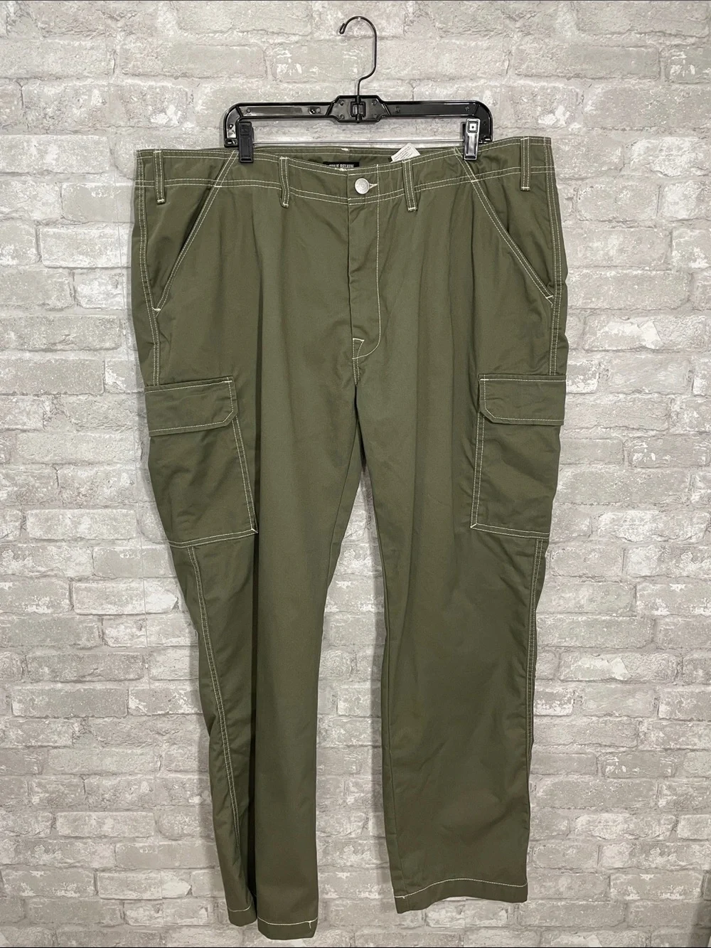 True Religion Men's Olive Cargo Pants with Multiple Pockets